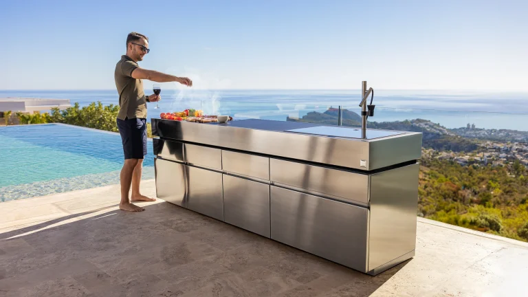 modern outdoor kitchens